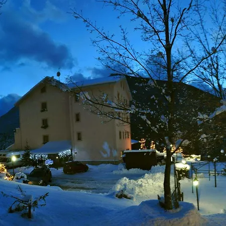 Park Il Poggio מלון Montone (Abruzzo)